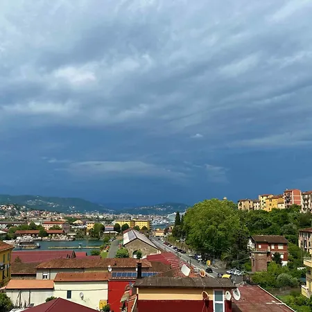 Casa Di May, Holiday Home, Acquasanta - B La Spezia