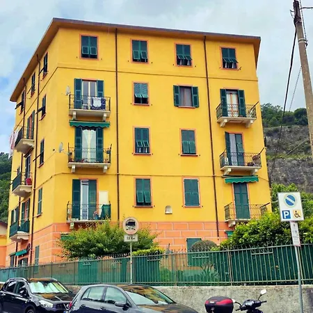 Casa Di May, Holiday Home, Acquasanta - B * La Spezia