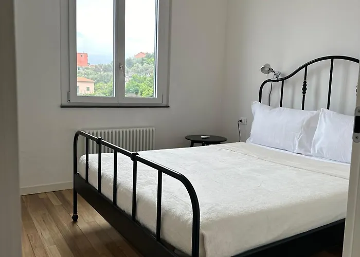 Casa Di May, Home, Acquasanta - B Apartament La Spezia